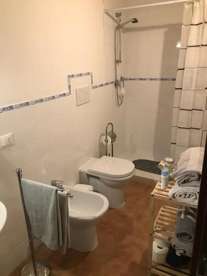 Апартаменты La Casina Di Ancicucco 2 Сан-Джиминьяно Экстерьер фото
